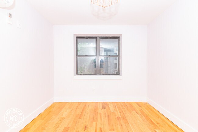 Foto del edificio - 234 Quincy St