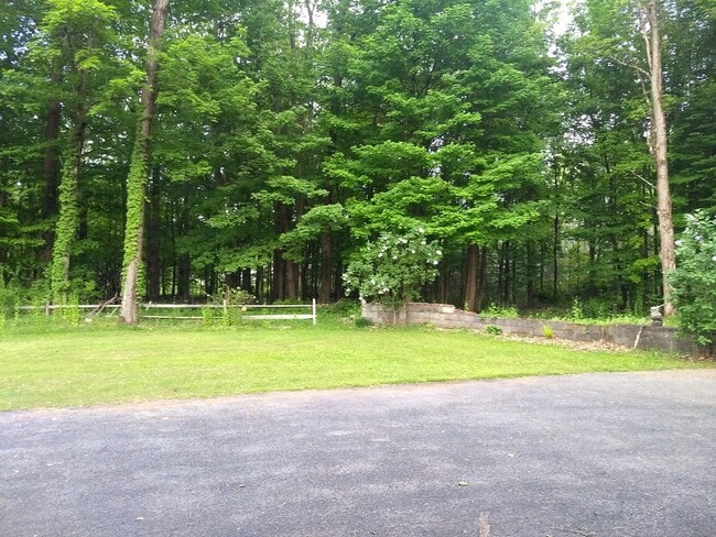 Building Photo - 764 Saratoga Rd