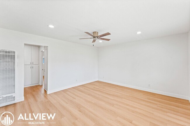 Building Photo - 16731 Bartlett Ln