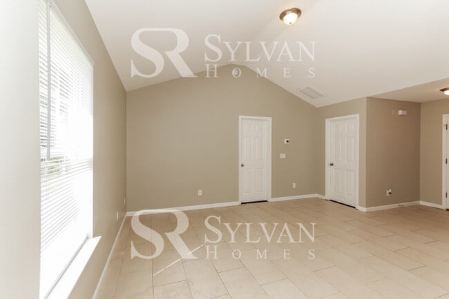 Building Photo - At Last, This Is What You Have Been Searching For!