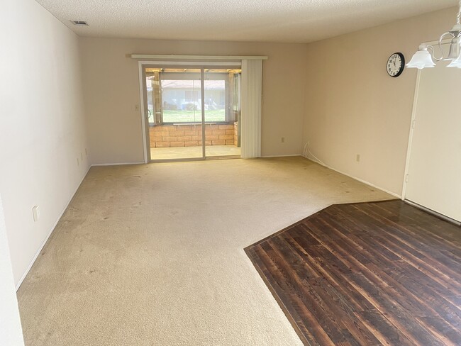 Foto del edificio - 1318 Bushy Tail Trail