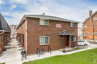 Building Photo - 28-43 E 18th Ave