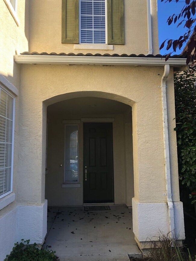 Building Photo - 4Br/3Ba Home in the Seaview Ranch Neighbor...