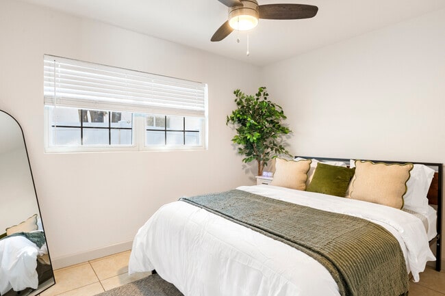 Foto del edificio - 3307 Russett Pl