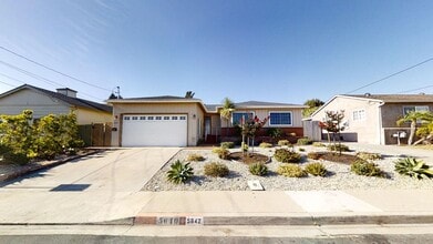 Building Photo - 5640 Dorothy Way