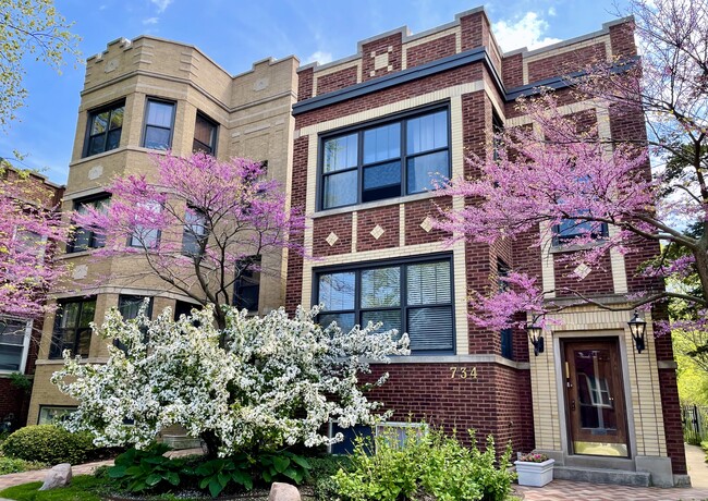 Foto del edificio - 734 Mulford St