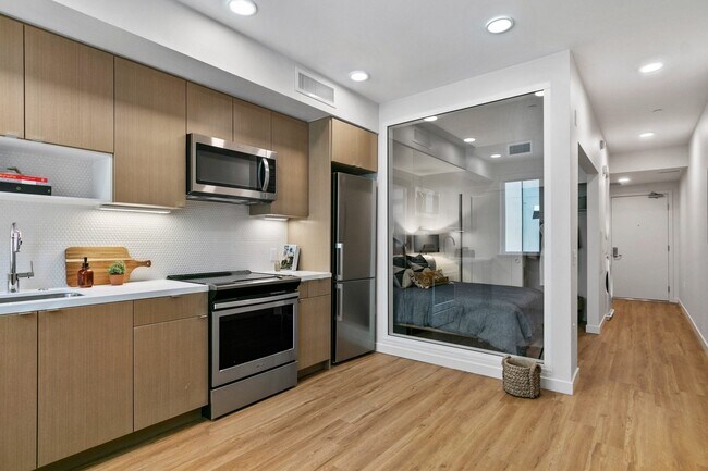 Lantana Uptown Apartments Oakland, CA