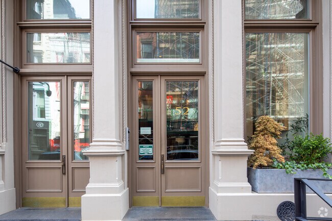 Entrance - 52 Lispenard St