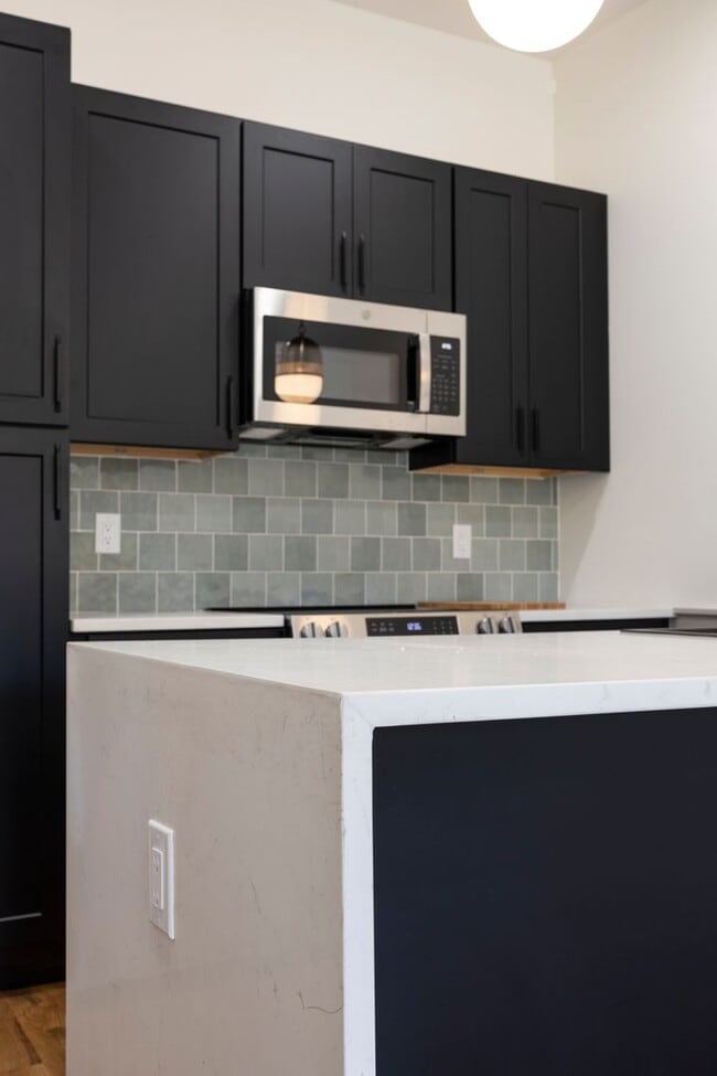 Building Photo - Your Next Home Awaits – Spacious & Beautiful Apartment in North Philadelphia!