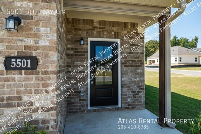 Foto del edificio - 5501 Blue Jay Cir