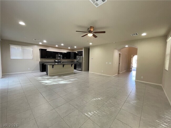 Foto del edificio - 149 Elm Reed Ave