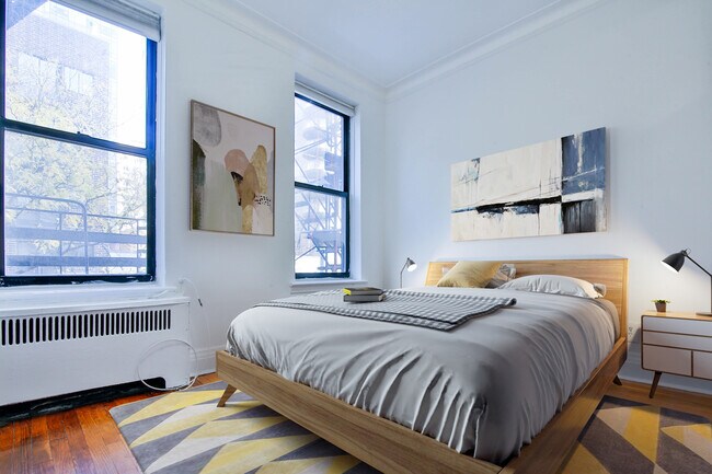 Interior Photo - 156 East 85th Street