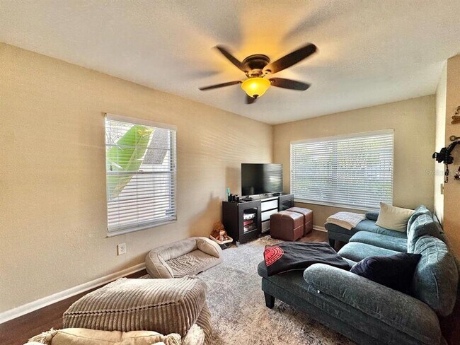 Building Photo - 5440 S MacDill Ave