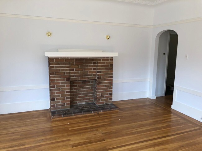 Building Photo - 1 bedroom in San Francisco CA 94110