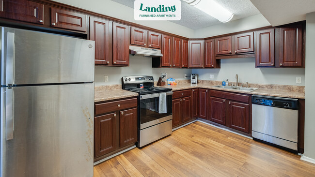 Building Photo - 100 Inverness Landing
