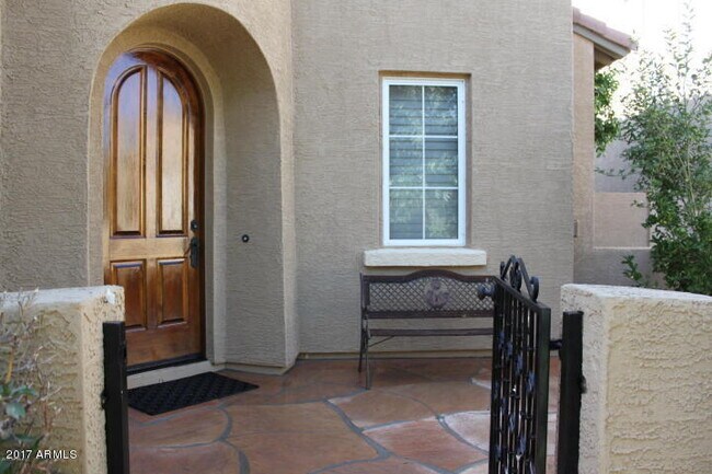 Foto del edificio - 1150 W Silver Creek Rd