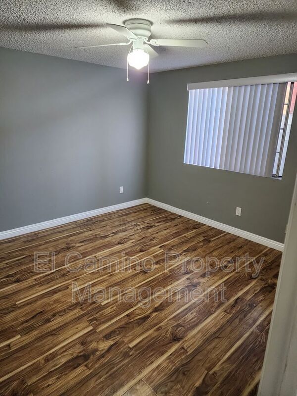 Foto del edificio - 228 S 10th St