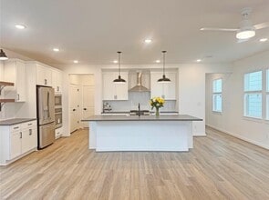 Building Photo - 2213 Via Laura Ln