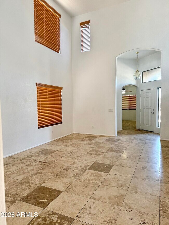 Building Photo - 41897 Colby Dr