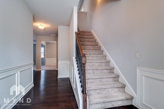 Foto del edificio - 7491 Waverly Loop