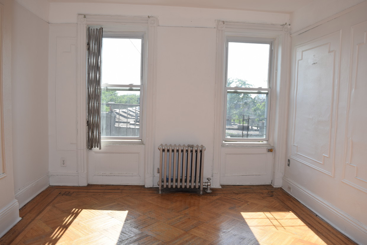 Primary Photo - 360 Marcus Garvey Blvd