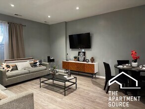 Building Photo - 811 S Kedzie Ave