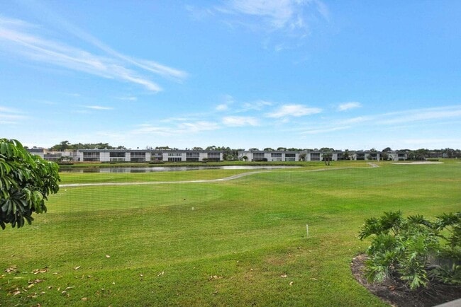 Building Photo - 187 Normandy Ln