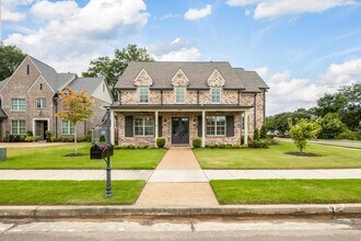 Building Photo - 1385 Belfair Dr