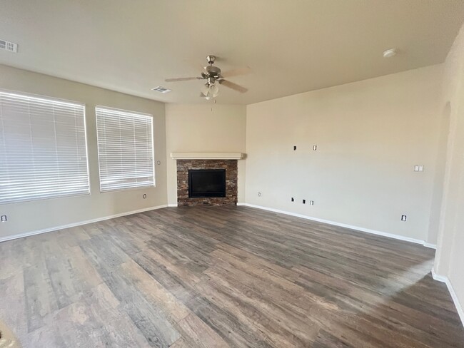 Foto del edificio - 7005 Harrall Ranch Rd