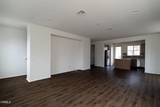 Building Photo - 174 Prairie St