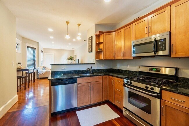 Foto del edificio - 7 Treadway Rd