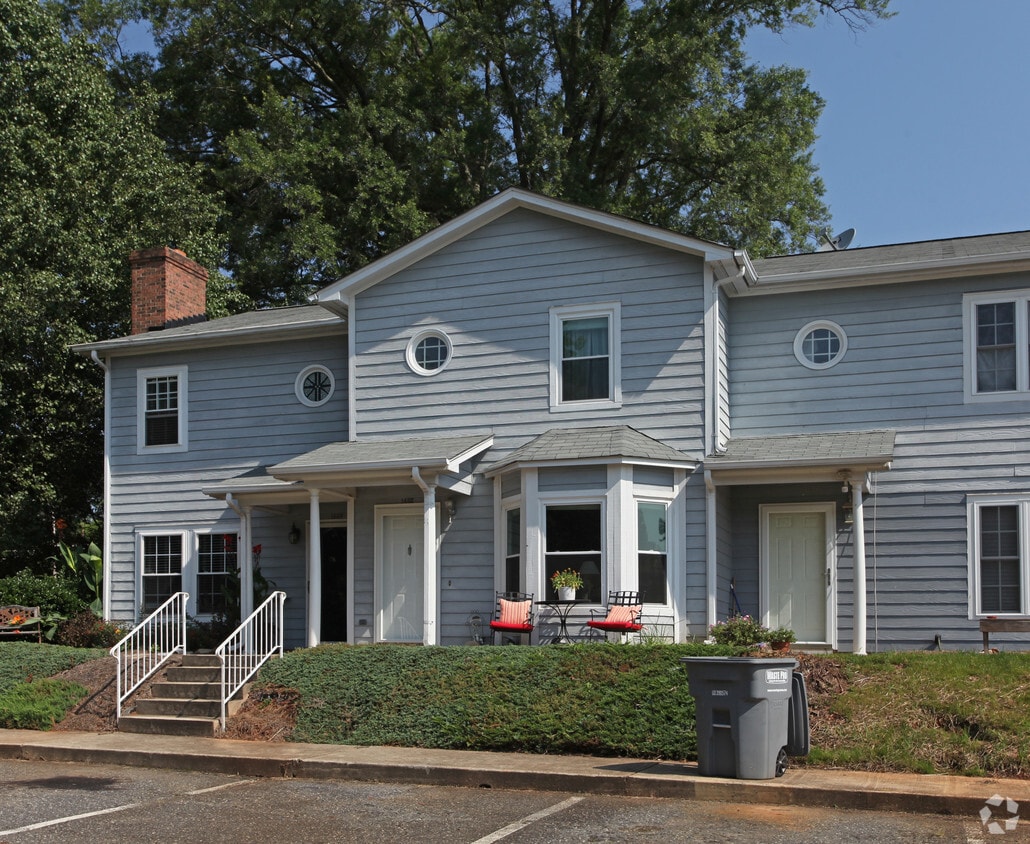 1402 River Dr, Belmont, NC 28012 Apartments in Belmont, NC