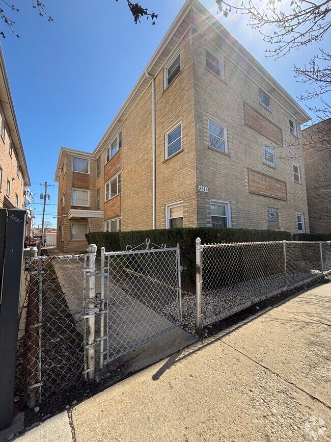 Building Photo - 3515 N Central Ave