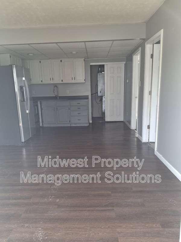 Building Photo - 1707 W 12th St