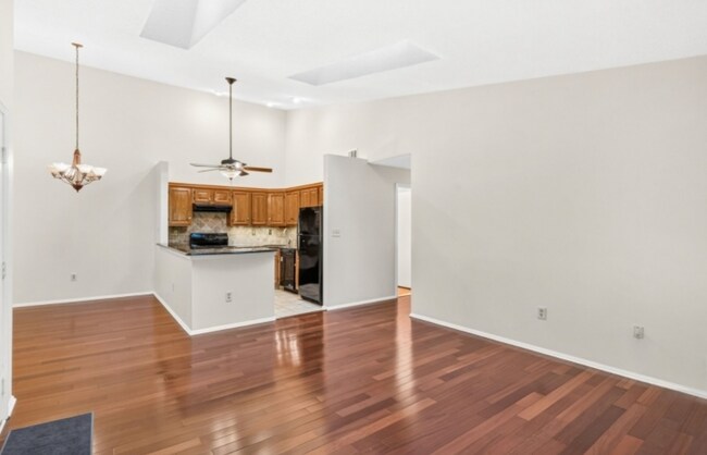 Foto del edificio - 4006 Crawford Ct