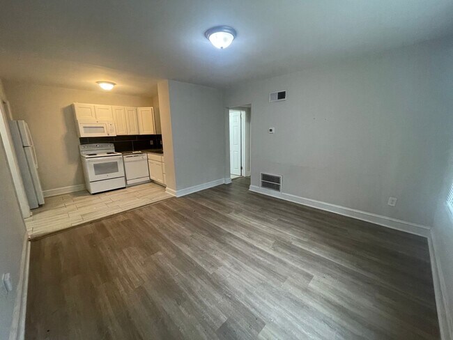 Foto del edificio - 216-6 Woodrow St ~ Haymount