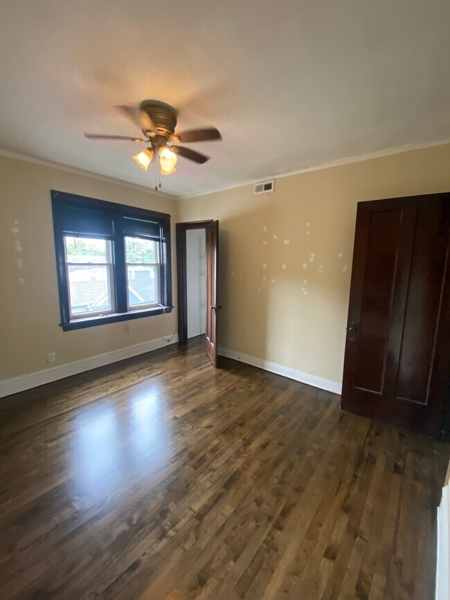 Foto del edificio - 3823 N Monticello Ave