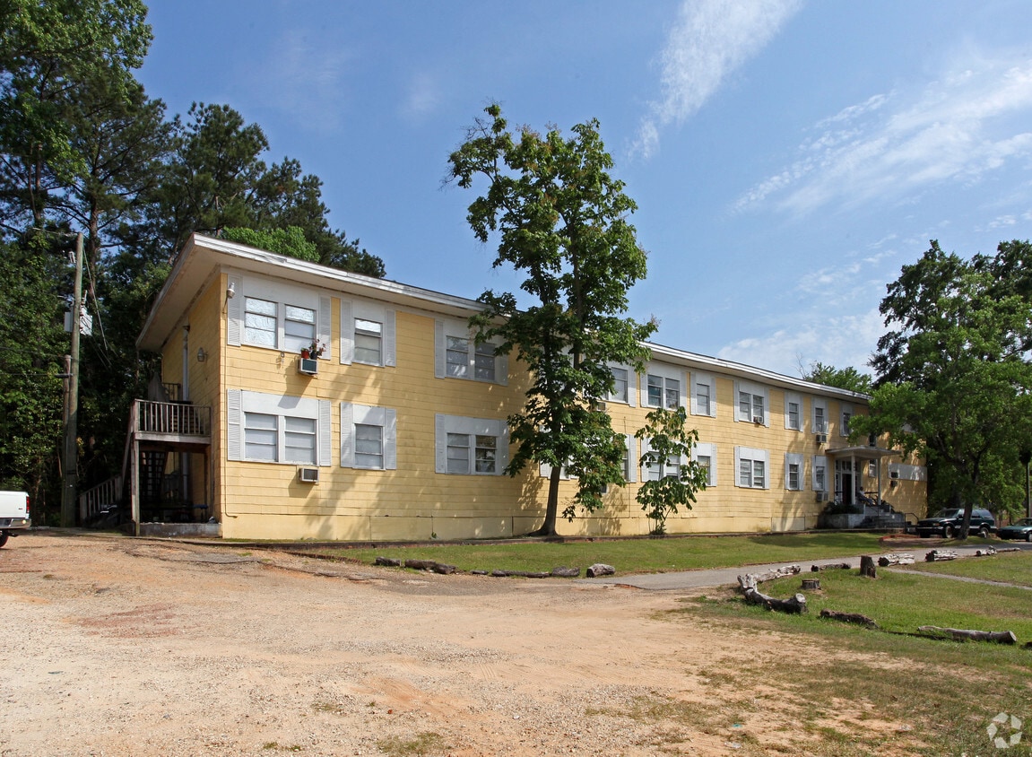 Primary Photo - Pine Cove Apartments