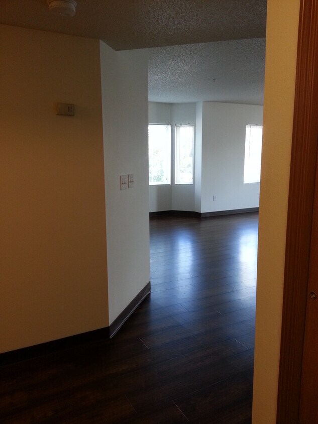 Foto principal - 943 S Gilbert St