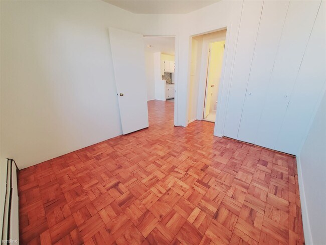 Foto del edificio - 1 br, 1 bath Condo - 140 Grove St Unit 6