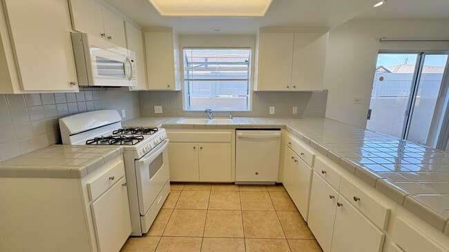 Building Photo - 4321-23 W. 166TH ST.