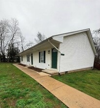 Building Photo - 413 Fairview Ave