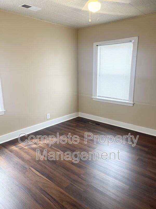 Foto del edificio - 4637 12th Ave N