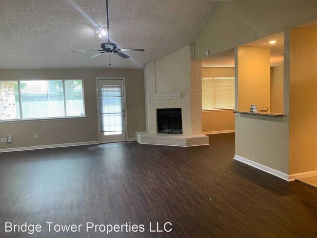 Building Photo - 3 br, 2 bath House - 2621 Carrington Lane