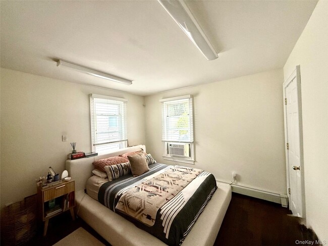 Foto del edificio - 9 Oyster Bay Road
