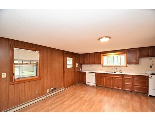 Building Photo - 63 Standish St