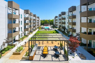 Building Photo - Foundry Commons