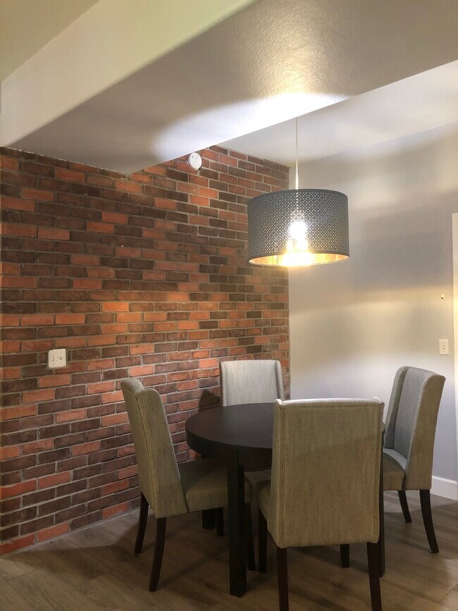 Dining Area - 3302 N 7th St