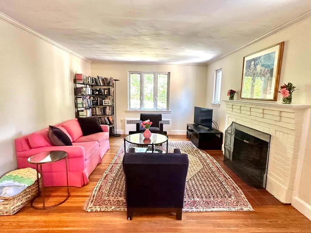 Primary Photo - 64 Gardner Rd