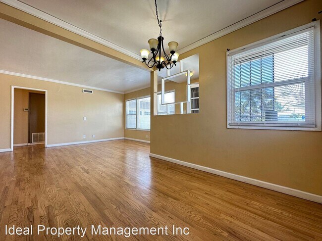 Building Photo - 3 br, 2 bath House - 2241 W Corak St